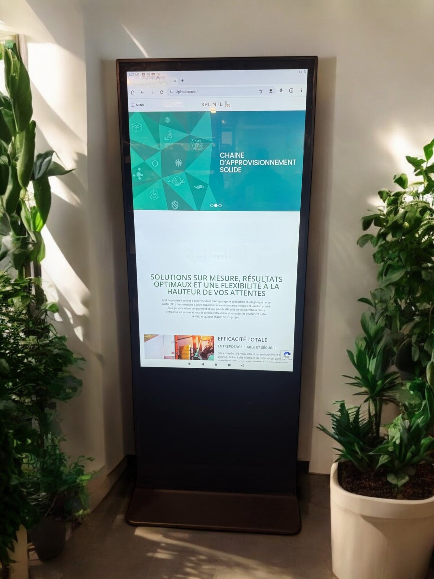 Écran tactile publicitaire 55''
